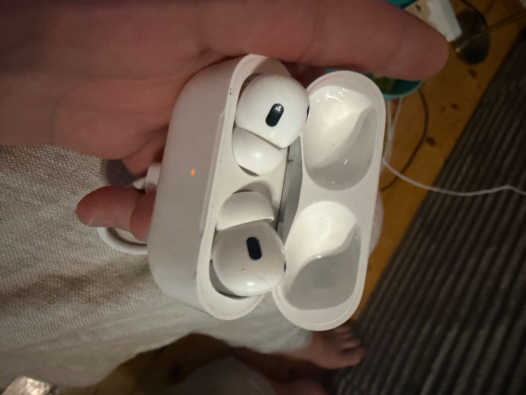 Apple Casques audio: Airpods Pro – D'occasion à St. Gallen par mLeandro03 1