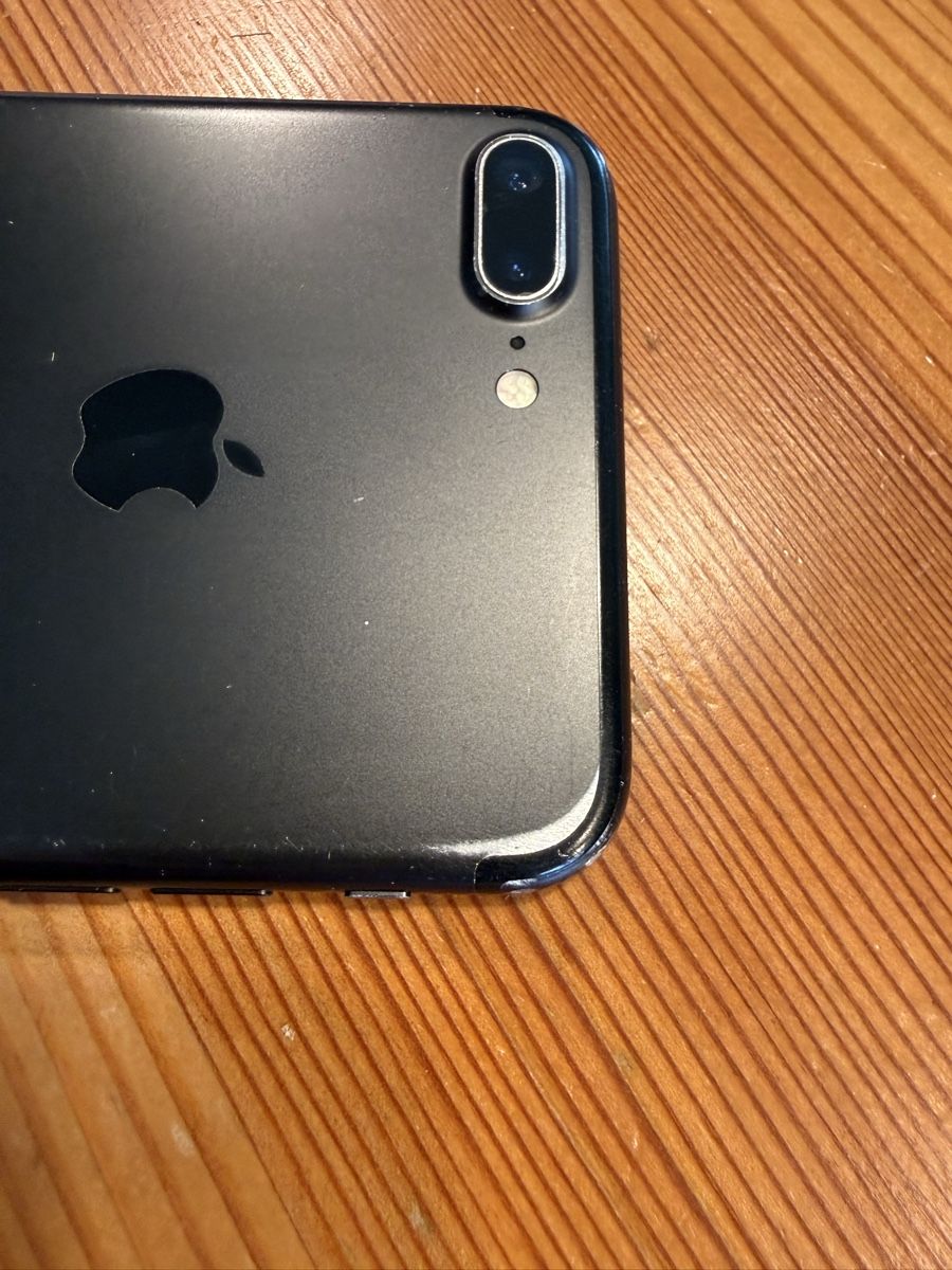 Apple Telefoni cellulari / Smartphones: iPhone 7 Plus, Black, 128GB – Usato da Zernez venduto da danielgrunder 5