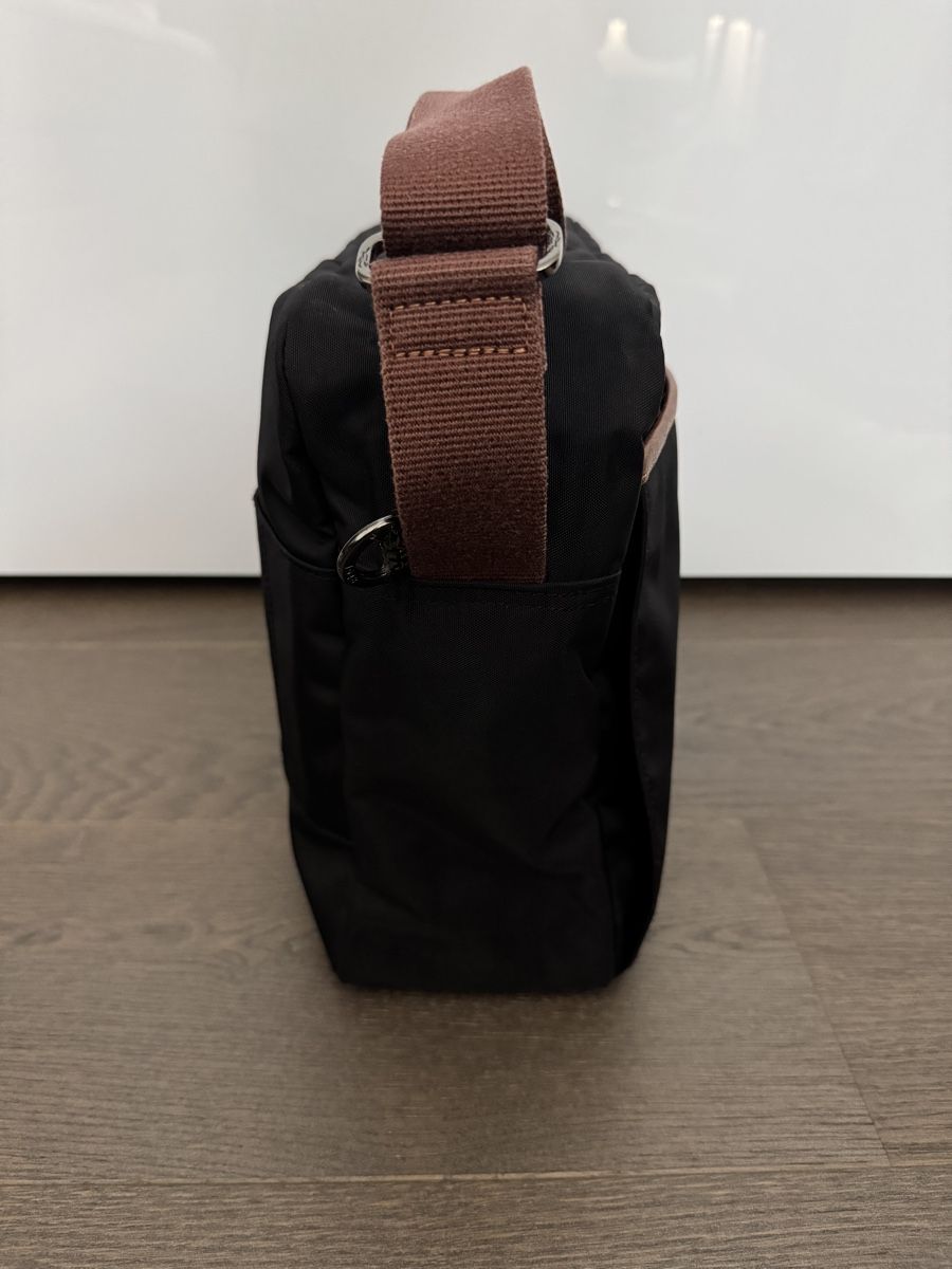 Longchamp Borse da donna: Longchamp Umhängetasche in schwarz – Usato da Grenchen venduto da servet.t 1