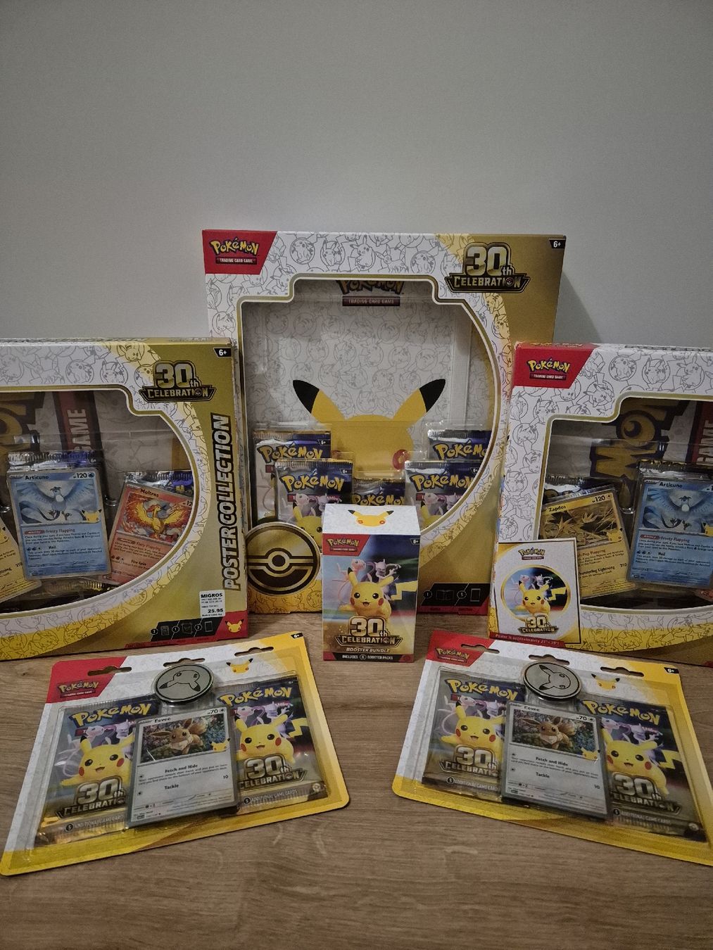 Pokémon Sammelbilder & Trading cards: Pokemon 30th Celebration Binder Bundle Poster blister ENG – Neu und originalverpackt aus La Chaux-de-Fonds von luc_88zy 1