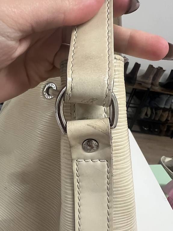 Louis Vuitton Borse da donna: Louis Vuitton Epi Noe Elfenbein – Usato da Oetwil am See venduto da leu_w8pb 2