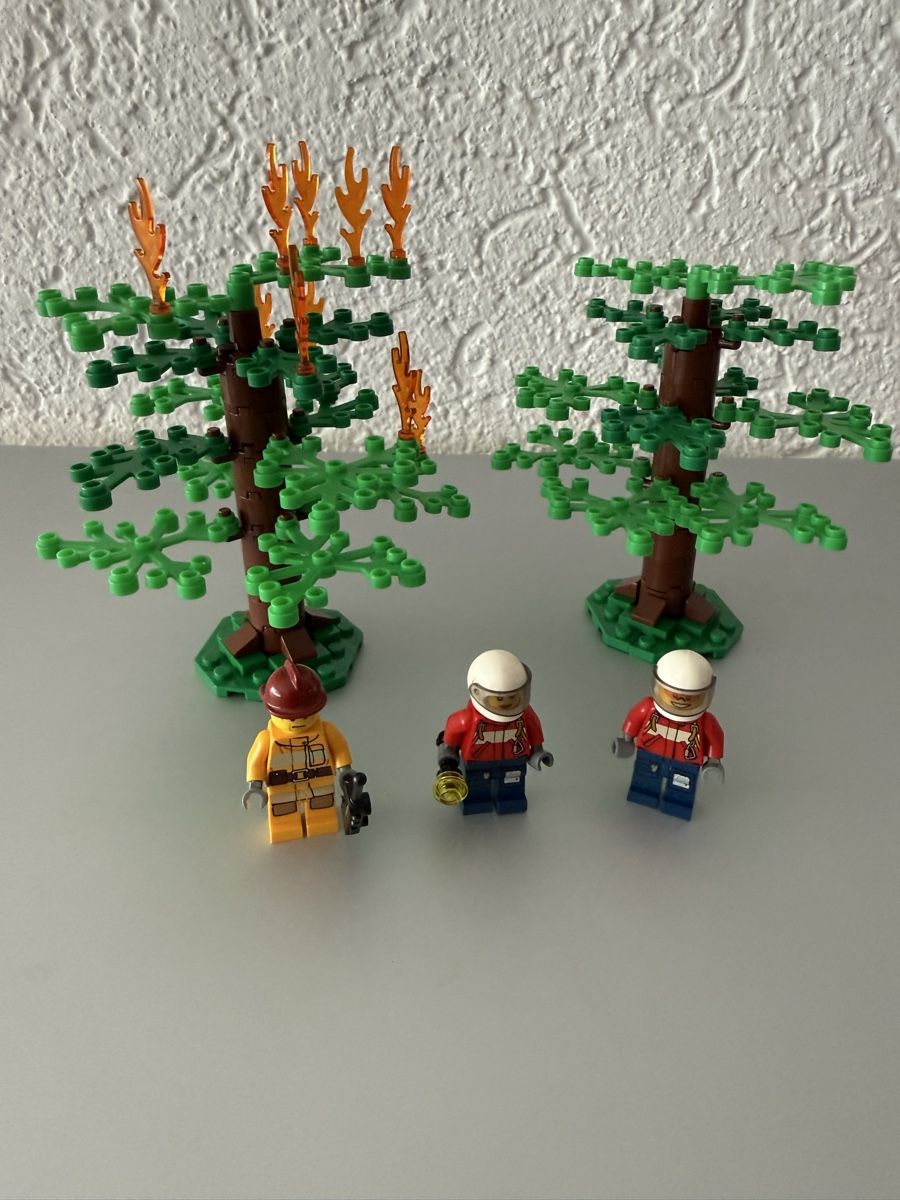 Lego Kit di costruzioni: Lego City Nr. 4209 – Usato da Embrach venduto da Tischplatte 5