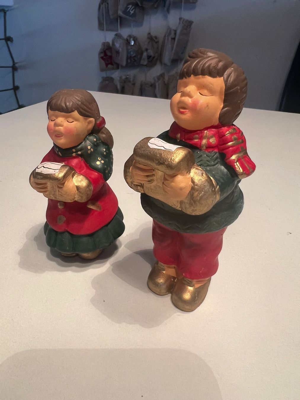 Tutte le decorazioni: 2 X Weihnachtsfiguren Sänger – Usato da Egg b. Zürich venduto da Brocki_Insel_Egg