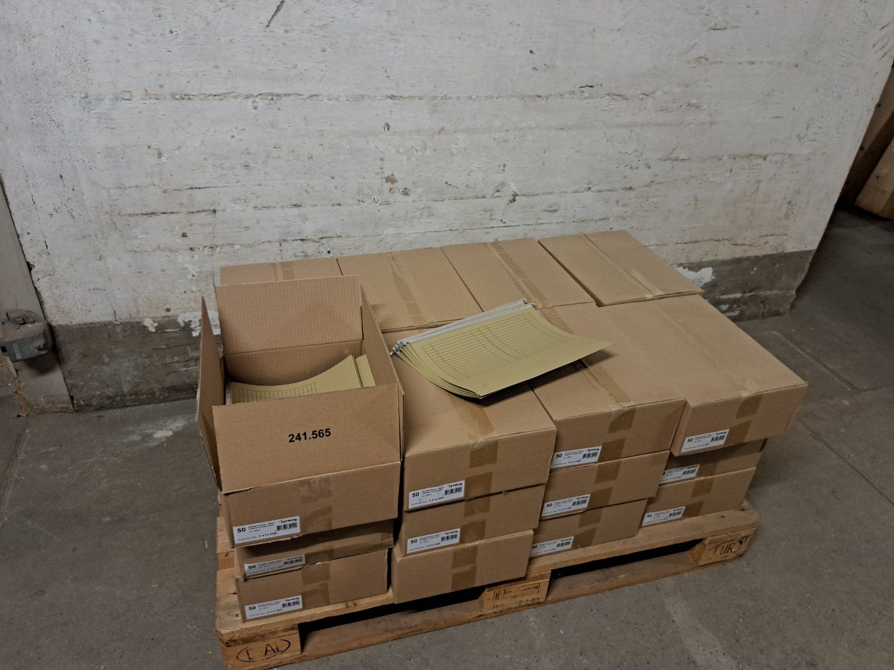 Raccoglitori: 1200 Hängemappen "Basic" Lyreco A4 / Neuware – Nuovo e nell'imballaggio originale da Belp venduto da deal-now