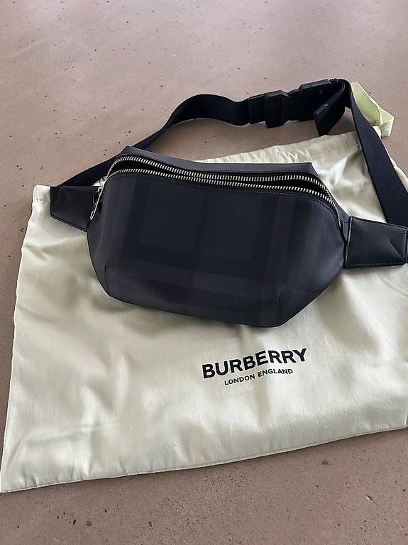 Burberry Borse: Burberrry Bauchtasche – Usato da Gossau SG venduto da lin_6pll