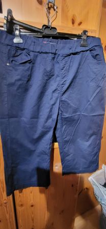 Damen 3/4 Hose gr. 48 Dunkelblau