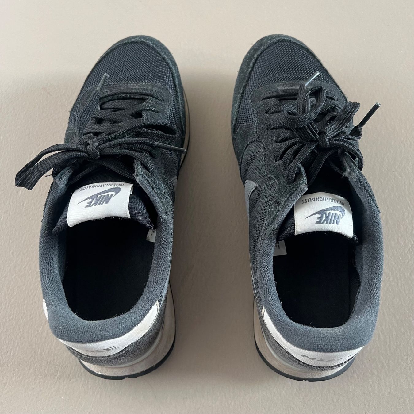 Nike Scarpe da donna: NIKE Sneakers 🖤 – Usato da Zürich venduto da ClosetQueen 5