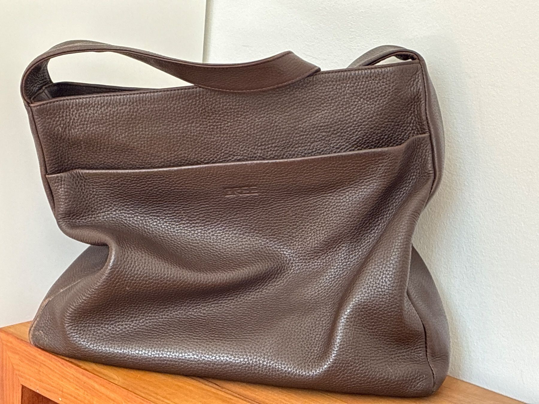 Bree Borse da donna: Grosse dunkelbraune Bree Schultertasche – Usato da Davos Platz venduto da nanigl