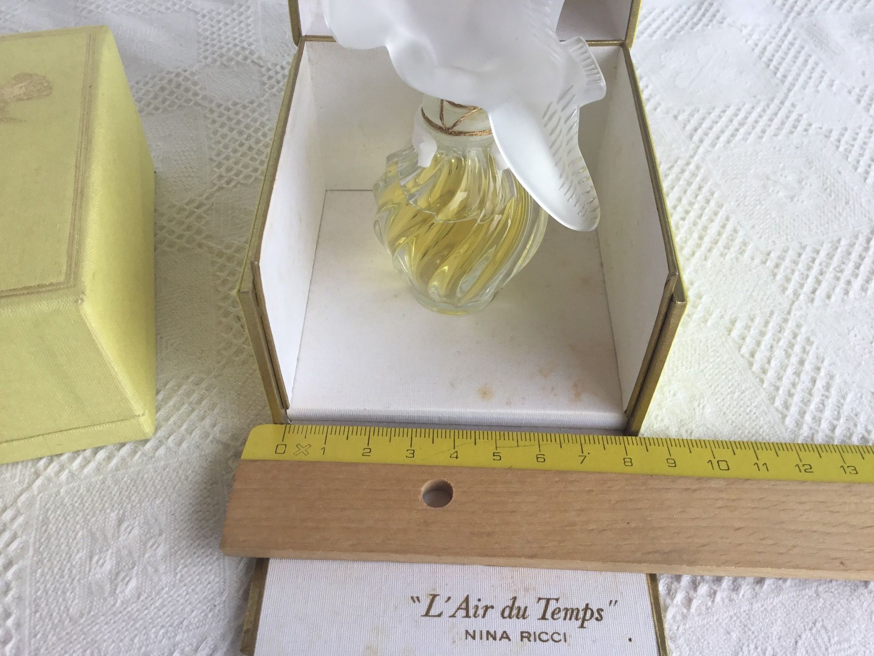 Lalique Flacons: 2 alte Lalique Parfum Flacon – Gebraucht aus St. Gallen von chamilla 7