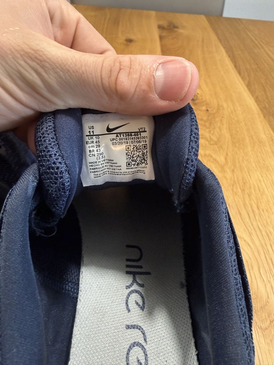 Nike Herrenschuhe: Nike Legend React 2 Laufschuh Herren Gr. 45 ab 1CHF – Gebraucht aus Wallisellen von FabianB 5