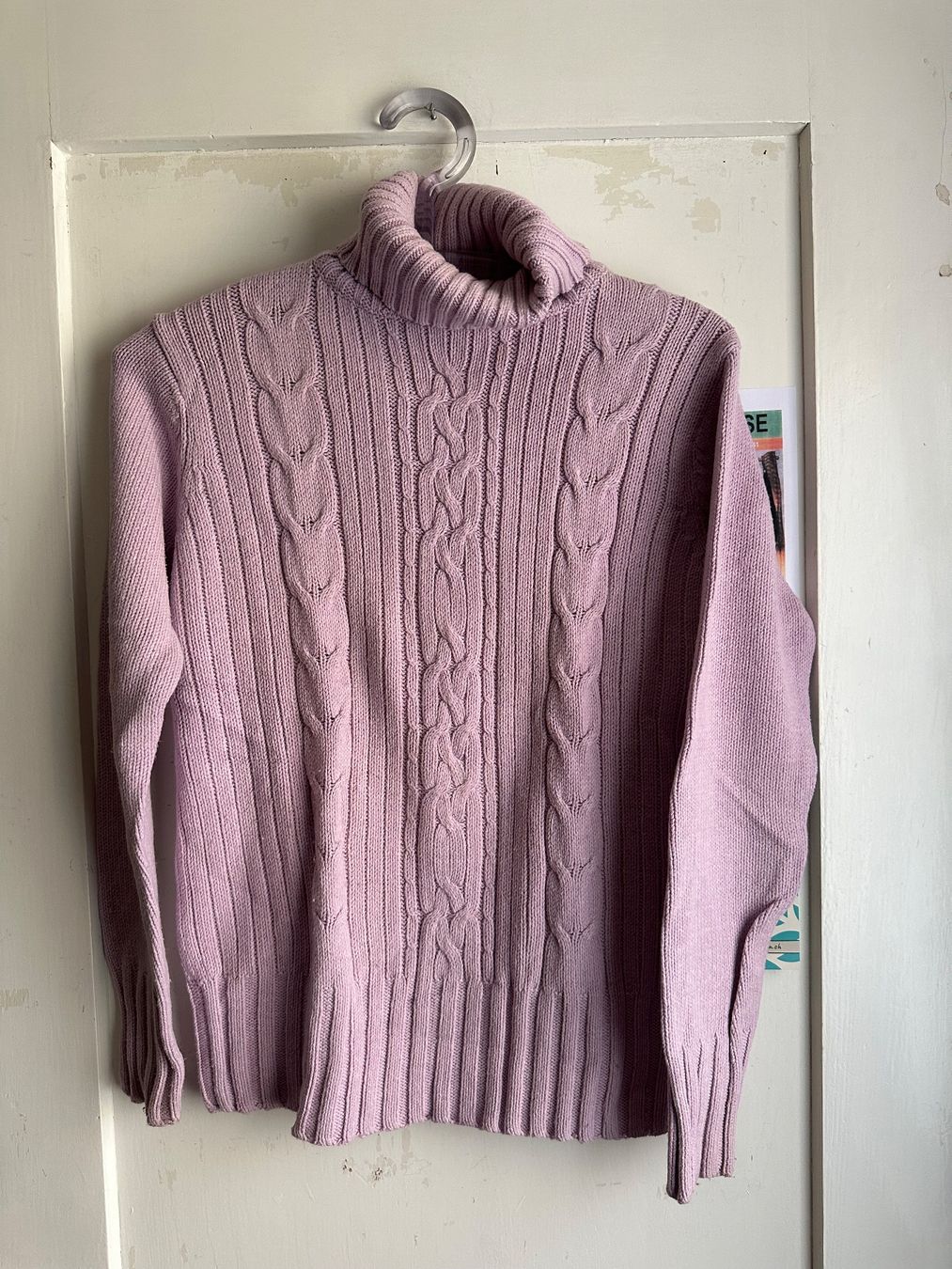 Maglioni & Felpe: Lila Rollkragenpullover Zopfmuster, Grösse S,Top! – Usato da Basel venduto da AglajaM