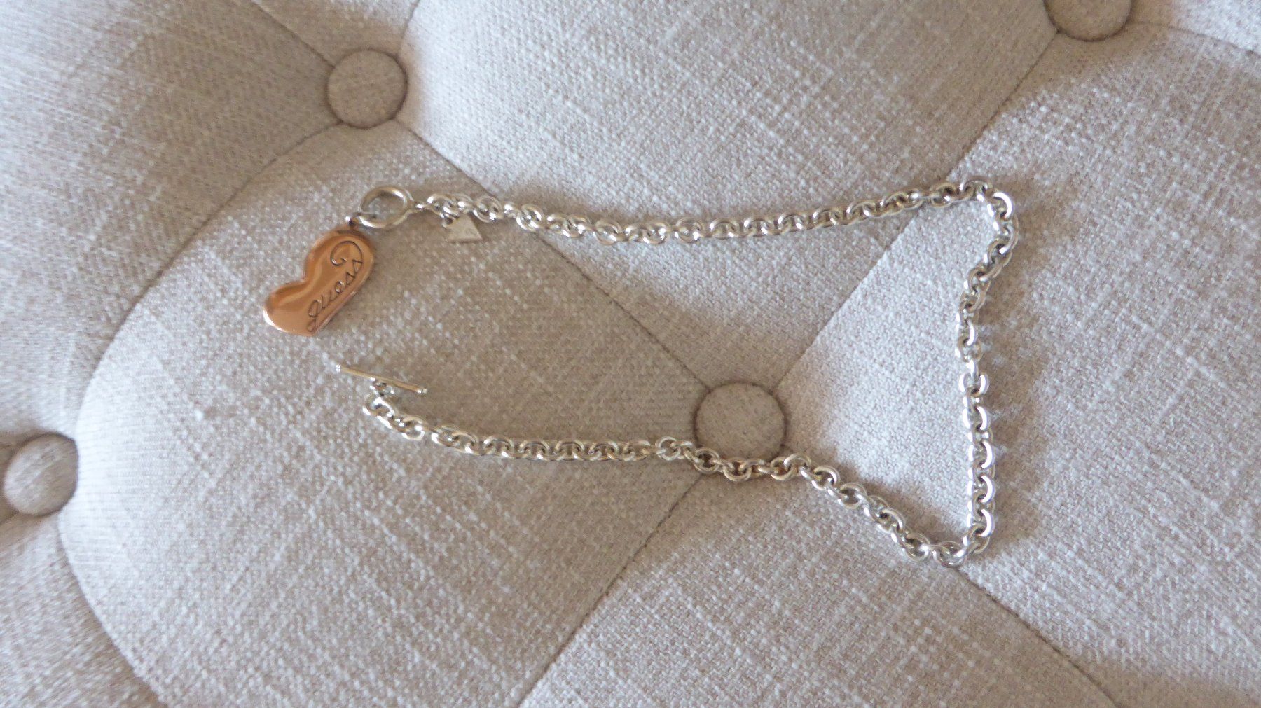 Guess Catenine: Collier GUESS – Usato da Genève venduto da LucieA01 1