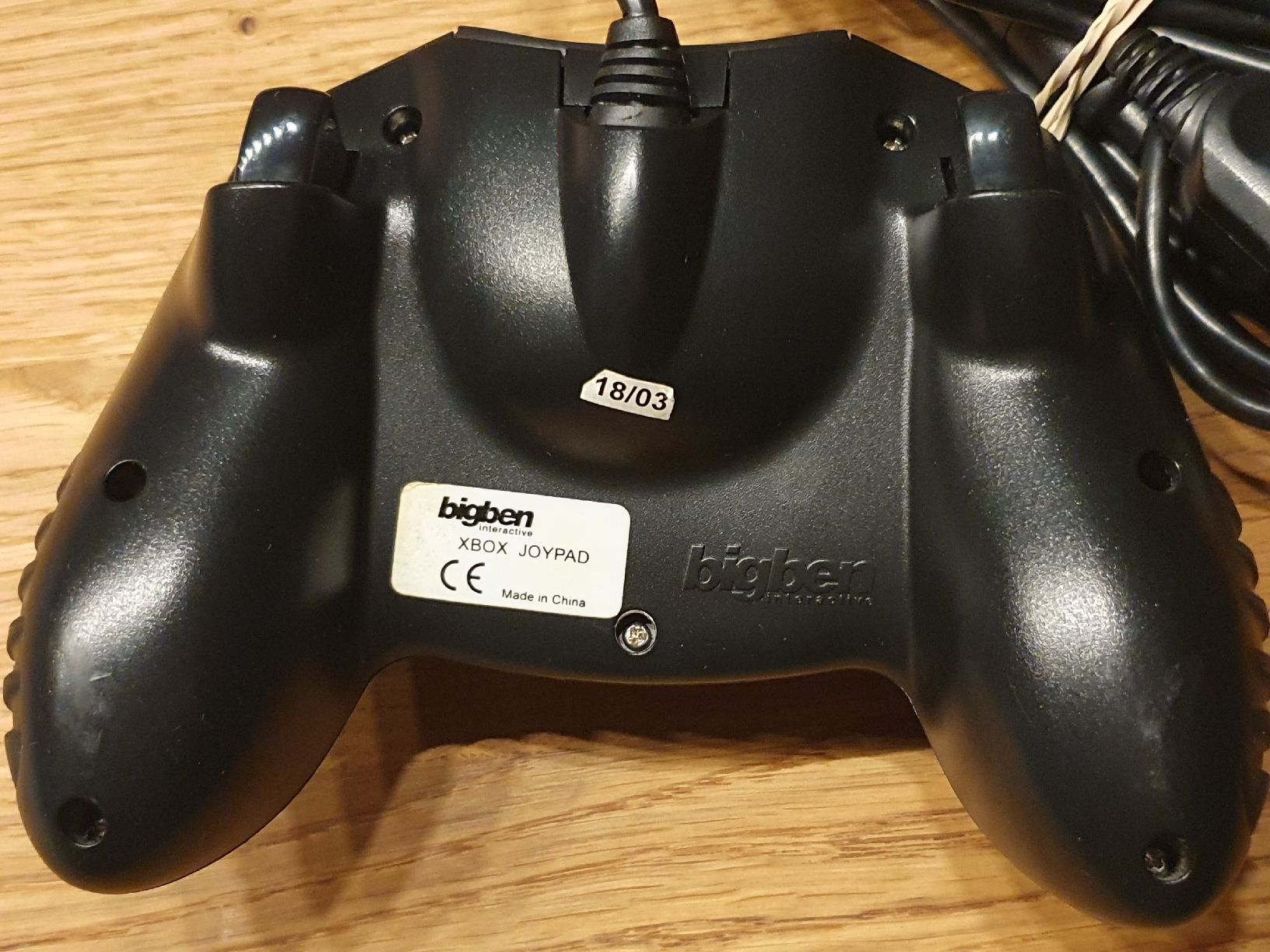 Microsoft Controller: Bigben Xbox Joystick/Controller, schwarz, Kabelgebunden. – Defekt aus Worb von MisterSunshine 2