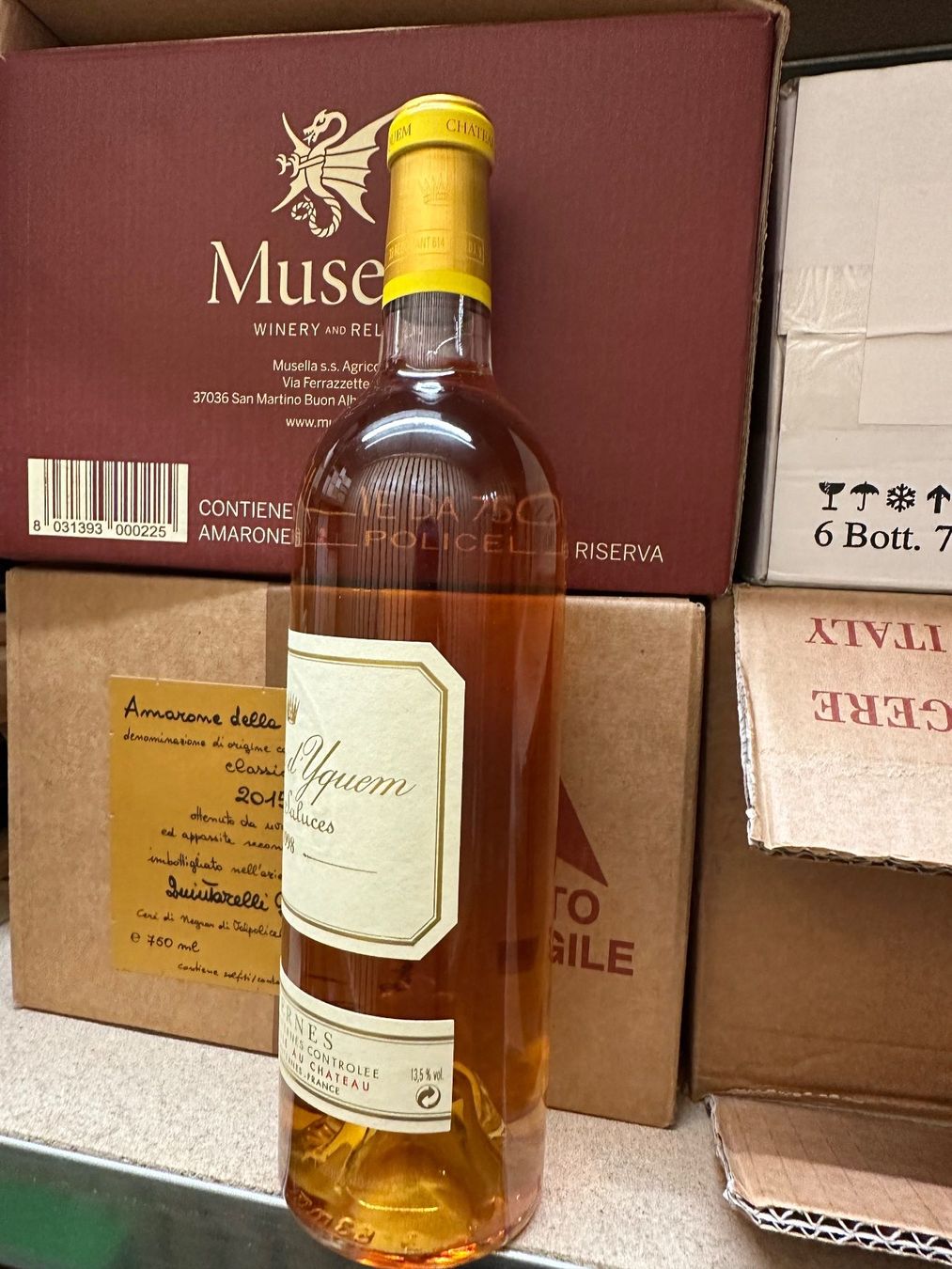 Yquem Vino: Château d’Yquem 1998 – Nuovo e nell'imballaggio originale da Troinex venduto da Airain 1
