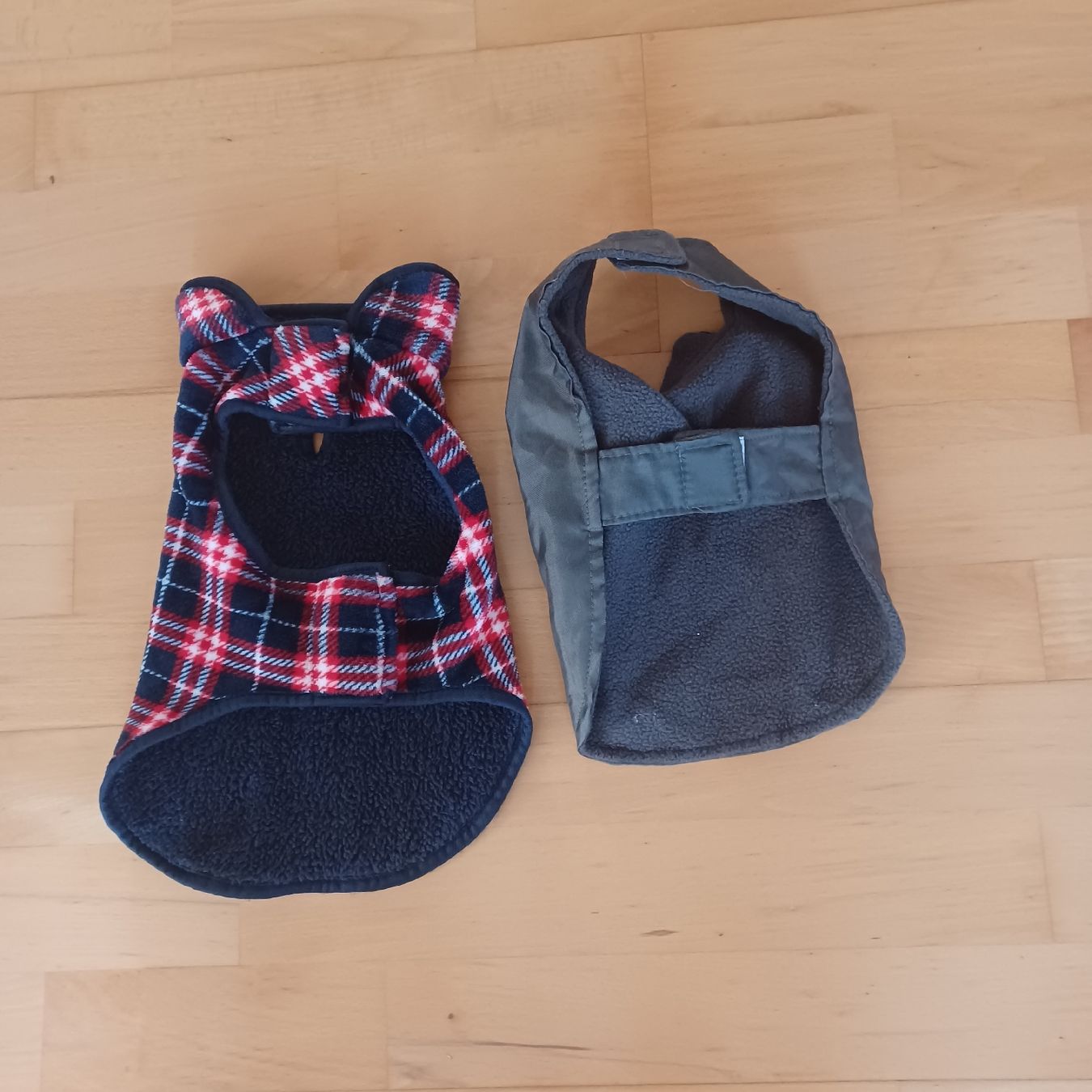 Abbigliamento: Hundemantel , Hundejacke – Usato da Waldkirch venduto da Fantasia-101 1