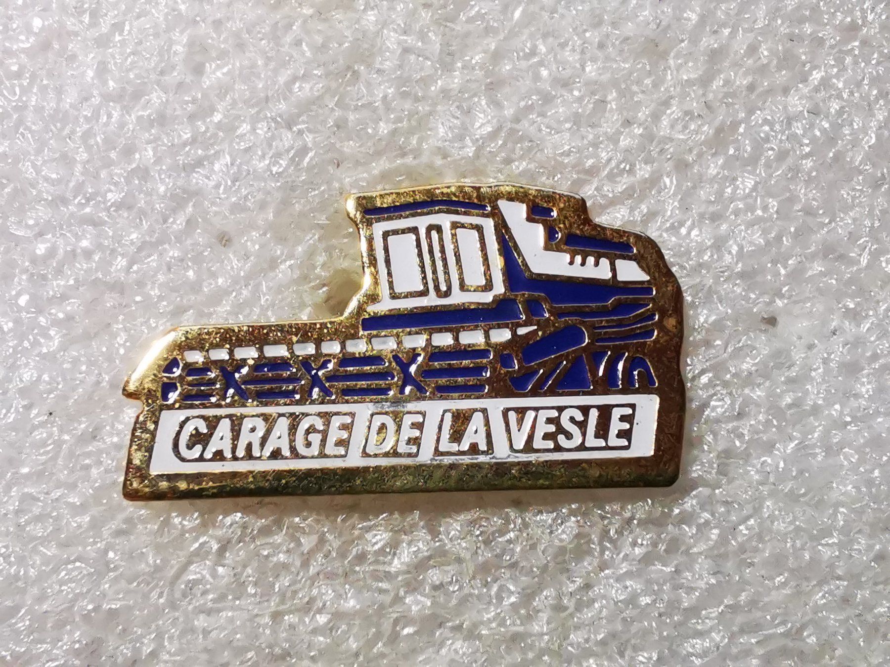 Placchette & Badge: Ansteckpin 73: Garage de la vesle – Usato da Oppligen venduto da Pin-Fall-Shop