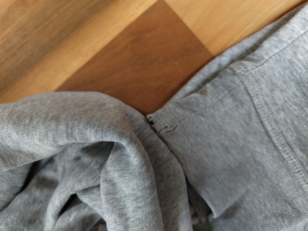 Pulls & Sweat-shirts: Pullover Grau Keep Calm and wear Sneakers – D'occasion à Oberdorf SO par climaxxx 2