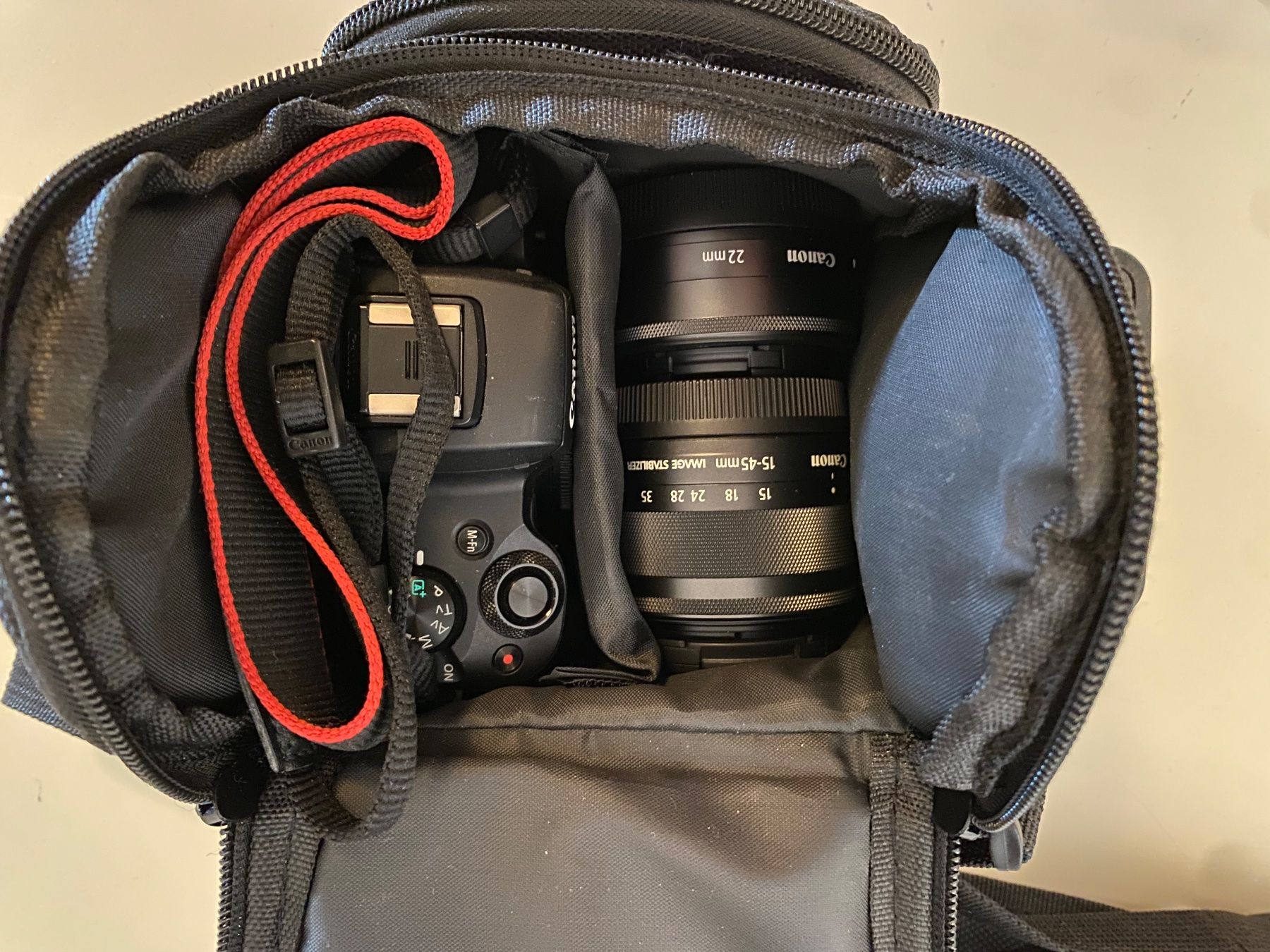 Canon Fotocamera: Canon EOS M50 + 2 Canon lenses - LIKE NEW – Usato da Agra venduto da Jack6 6