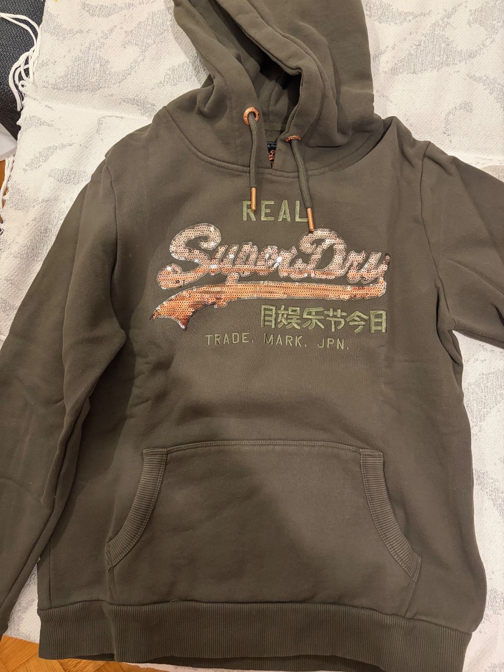 Superdry Maglioni & Felpe: Sweat Superdry taille L – Nuovo (secondo la descrizione) da Neuchâtel venduto da yas_m55c