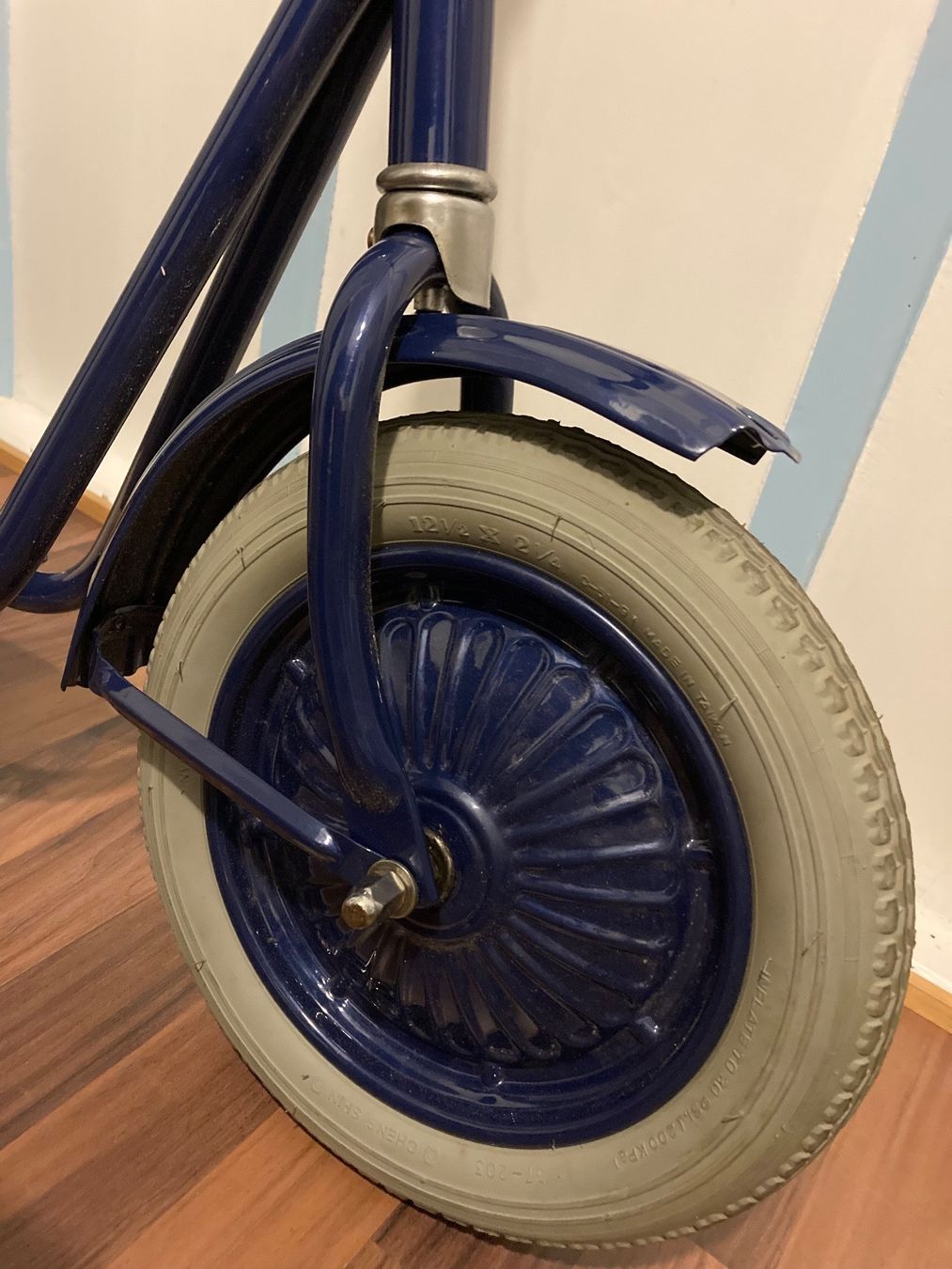 Veicoli per bambini: Retro Trottinett / Tretroller – Usato da Belp venduto da Siruz 5