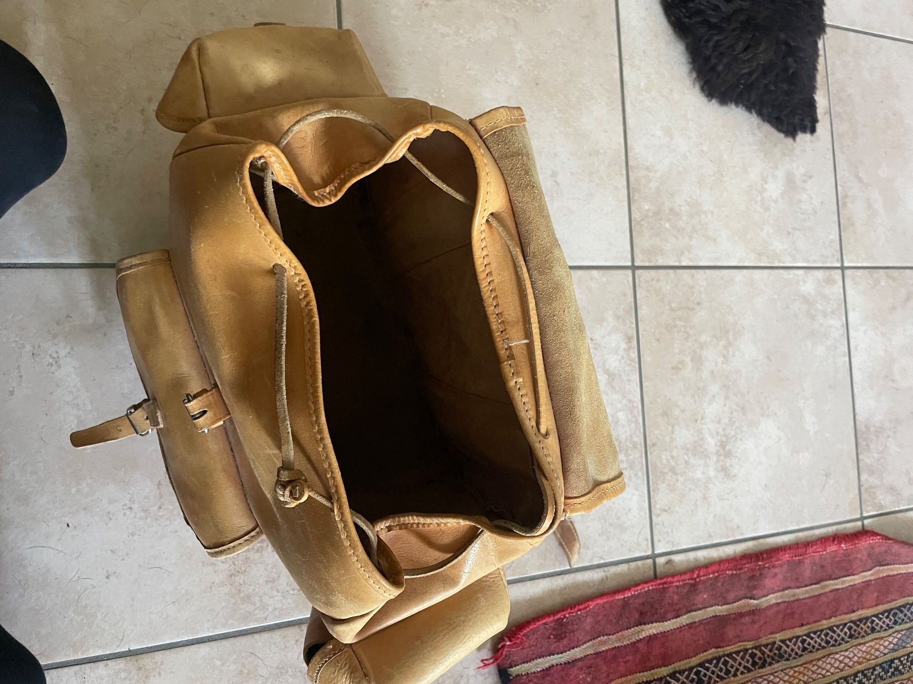 Zaini: Vintage Retro Leder Rucksack – Usato da Duggingen venduto da lucidlu 3