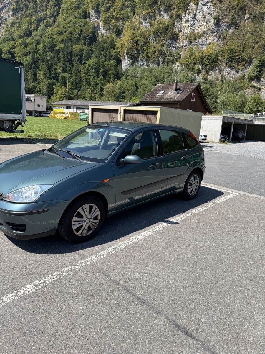 Ford Autos: Ford Focus 1.6 16v – Gebraucht aus Glarus von enr_76gm 1