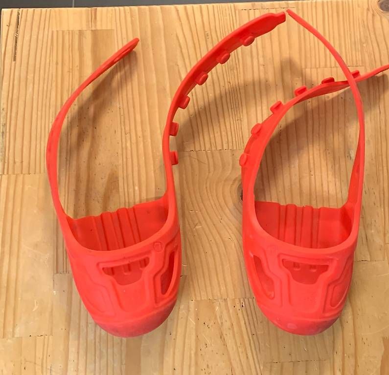Chaussures garçon: Kinderschuhe Schutzüberschuhe Gr. 21 - 27 – D'occasion à Zofingen par zofredam