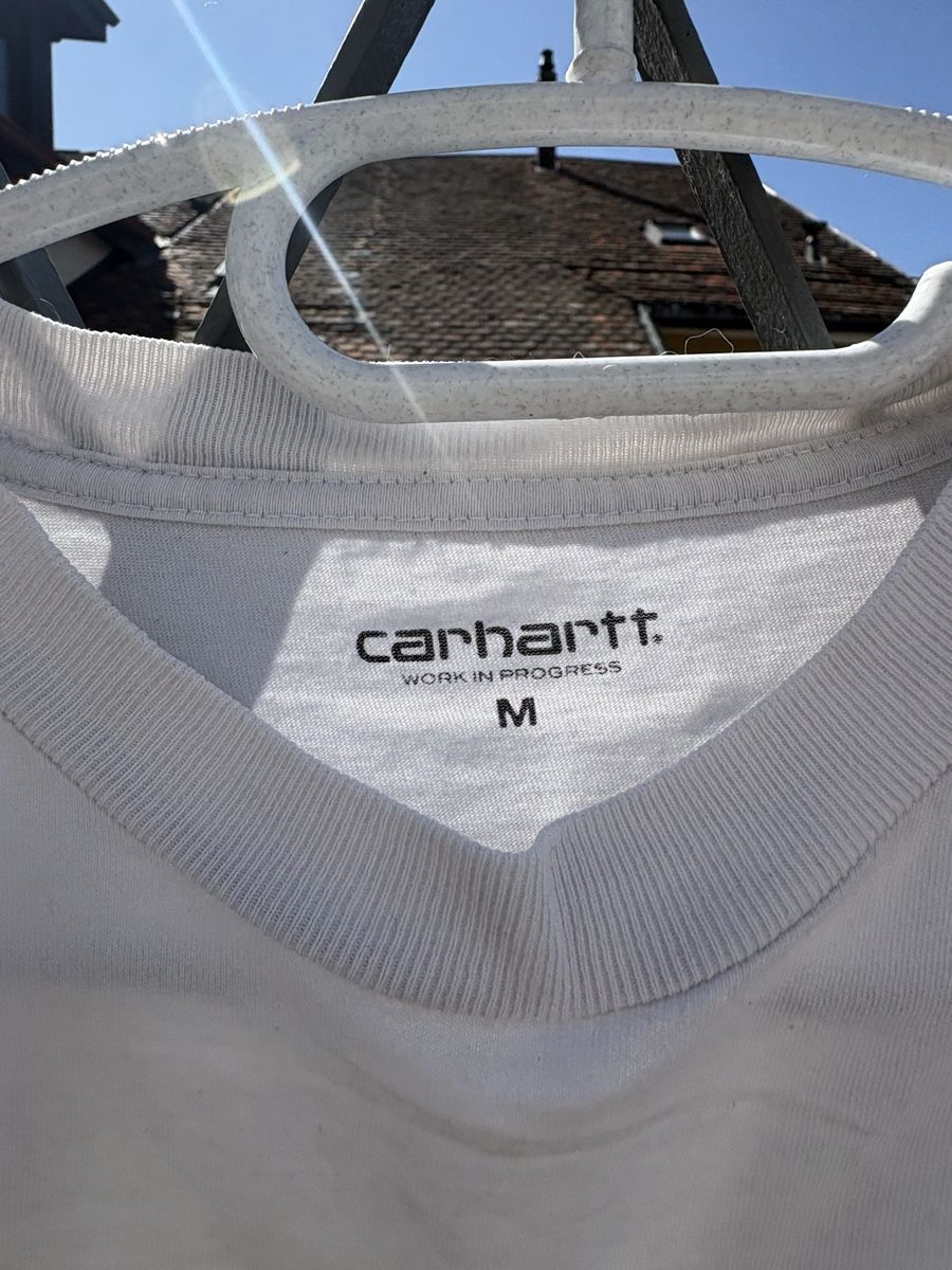 Carhartt T-shirt: T-shirt Carhartt – Usato da Belmont-Lausanne venduto da Antoine2224 1