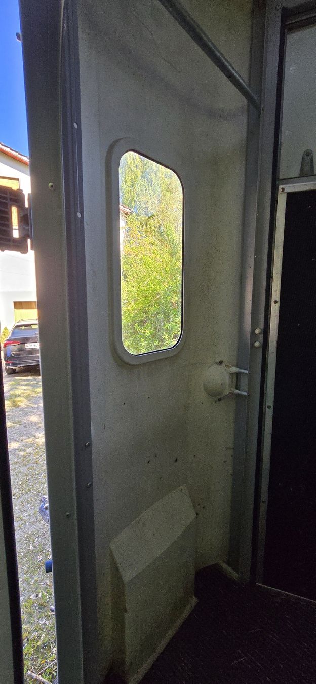 Ifor Rimorchi: Pferdeanhänher – Usato da Wald ZH venduto da rahili