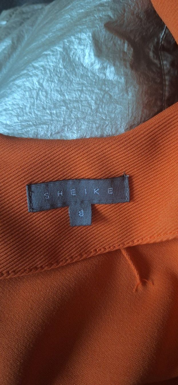 Kleider: Robe orange 38 – Gebraucht aus St-Triphon von Jldr0 5