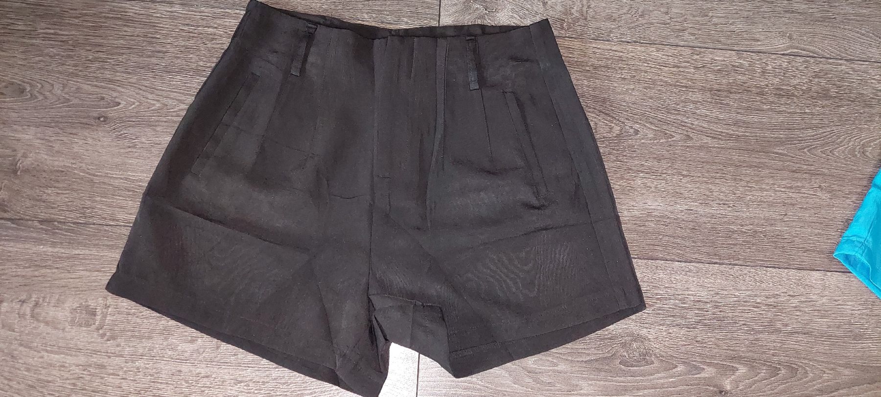 Pantaloni: Shorts Schwarz gr 38 – Nuovo (secondo la descrizione) da Gwatt (Thun) venduto da Letzte-Chance-III 4