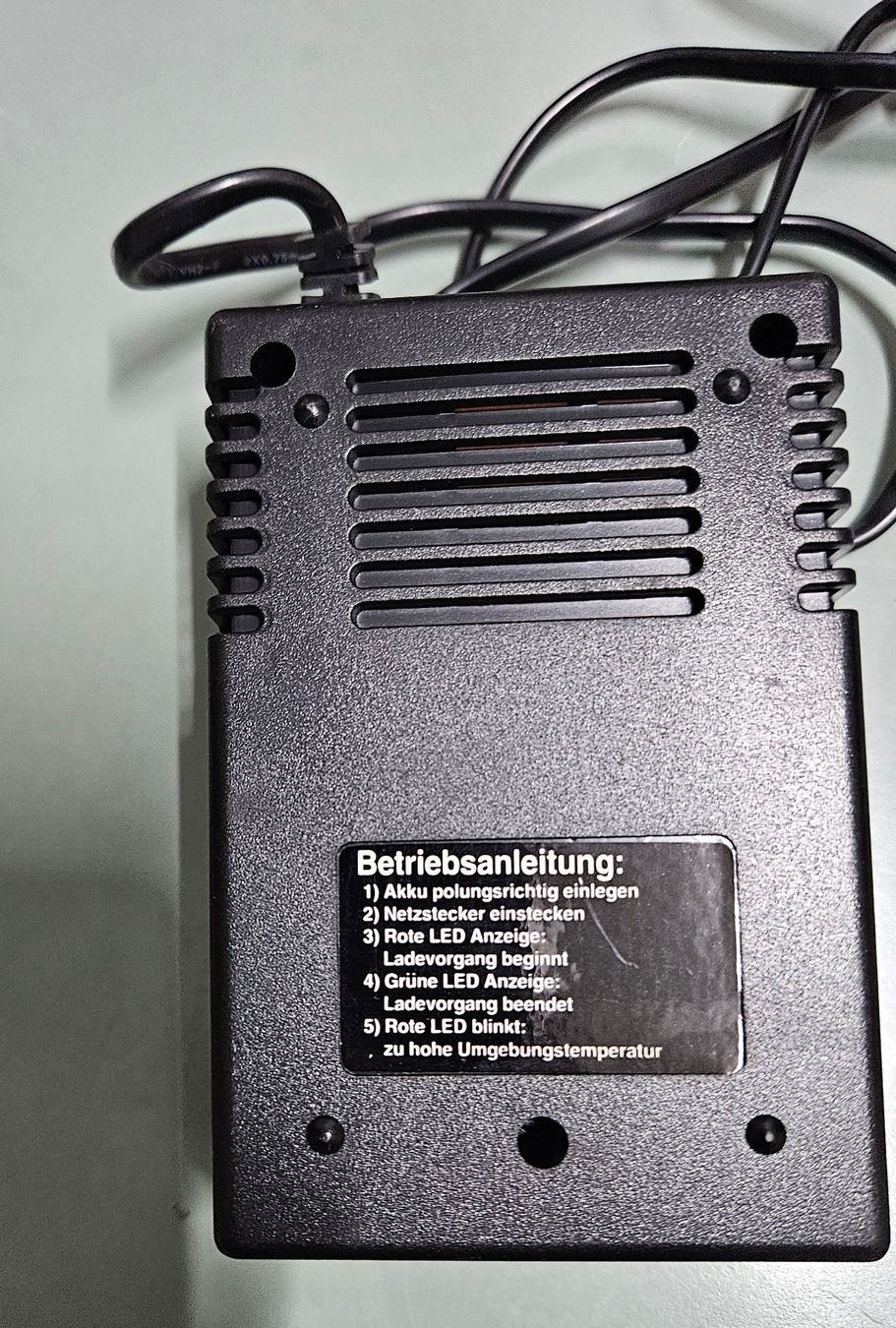 Akkus & Batterien: Lytron ECS-2002 Schnelllader – Gebraucht aus Mastrils von Alruma 1