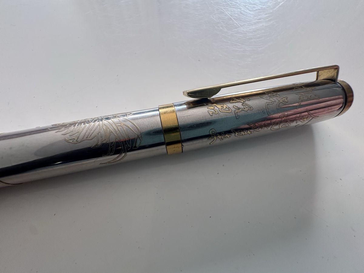Penna & Evidenziatori: Füllfederhalter in gold und silber farben – Usato da Schlieren venduto da pauley102 3