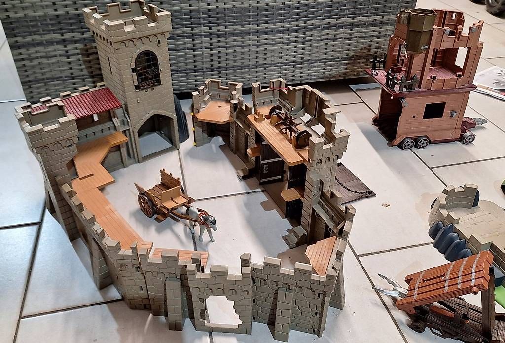 Playmobil Giocattoli: Playmobil Ritterburg Ritter – Usato da Würenlingen venduto da Rgringo 1