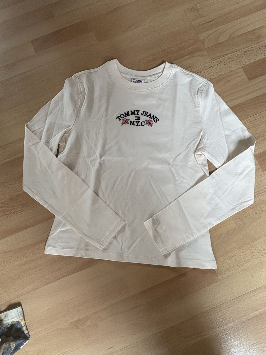 Tommy Hilfiger Pullover & Sweatshirts: pull tommy jeans  – Neu (gemäss Beschreibung) aus Posieux von lia_f69b