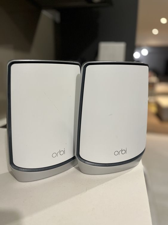 Orbi RB850 Mesh Router + 1 Satellit. Fast wie neu. WLAN-Upgr (Gebraucht ...