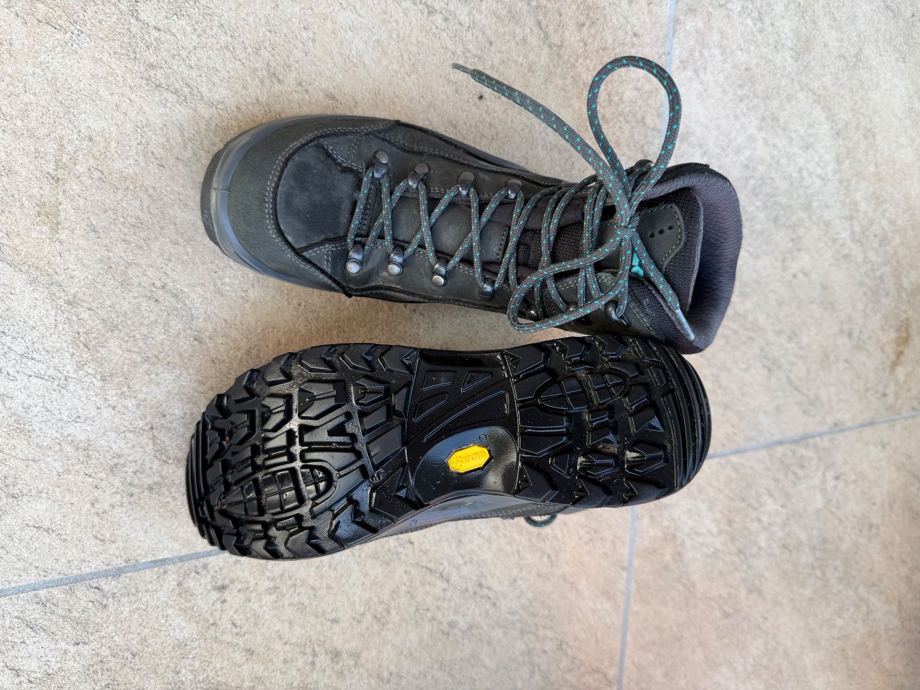 Lowa Scarpe da uomo: Wanderschuhe Lowa (Wie neu!) – Usato da Thalwil venduto da UR8800 1
