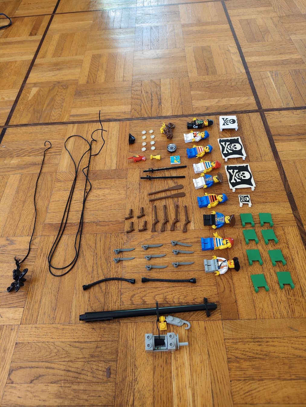Lego Kit di costruzioni: Lego Pirate 6286: Skull's Eye Schooner + instructions – Usato da Chambésy venduto da Clocloxxx 5