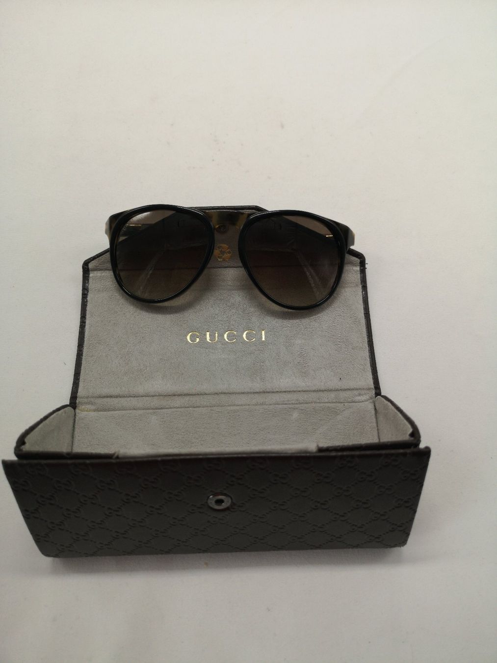 Gucci Brillen & Gläser: GUCCI / Authentiques / Luxe - Qualité - Classe ! – Gebraucht aus Bulle von italicum 6