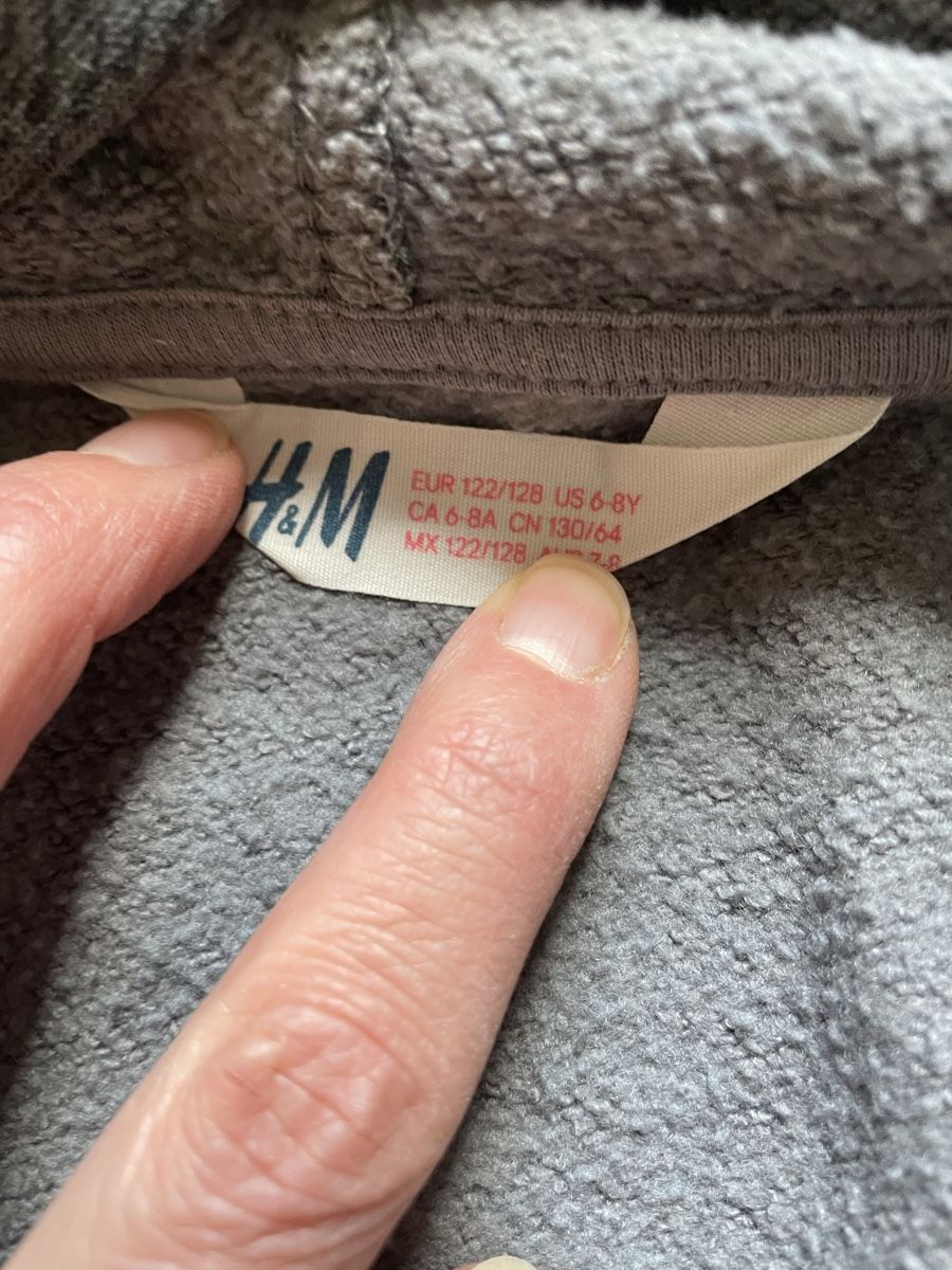H&M Maglioni & Felpe: H&M Monster Pullover, Jacke Gr. 128 – Usato da Zürich venduto da EliseSchmitz 3