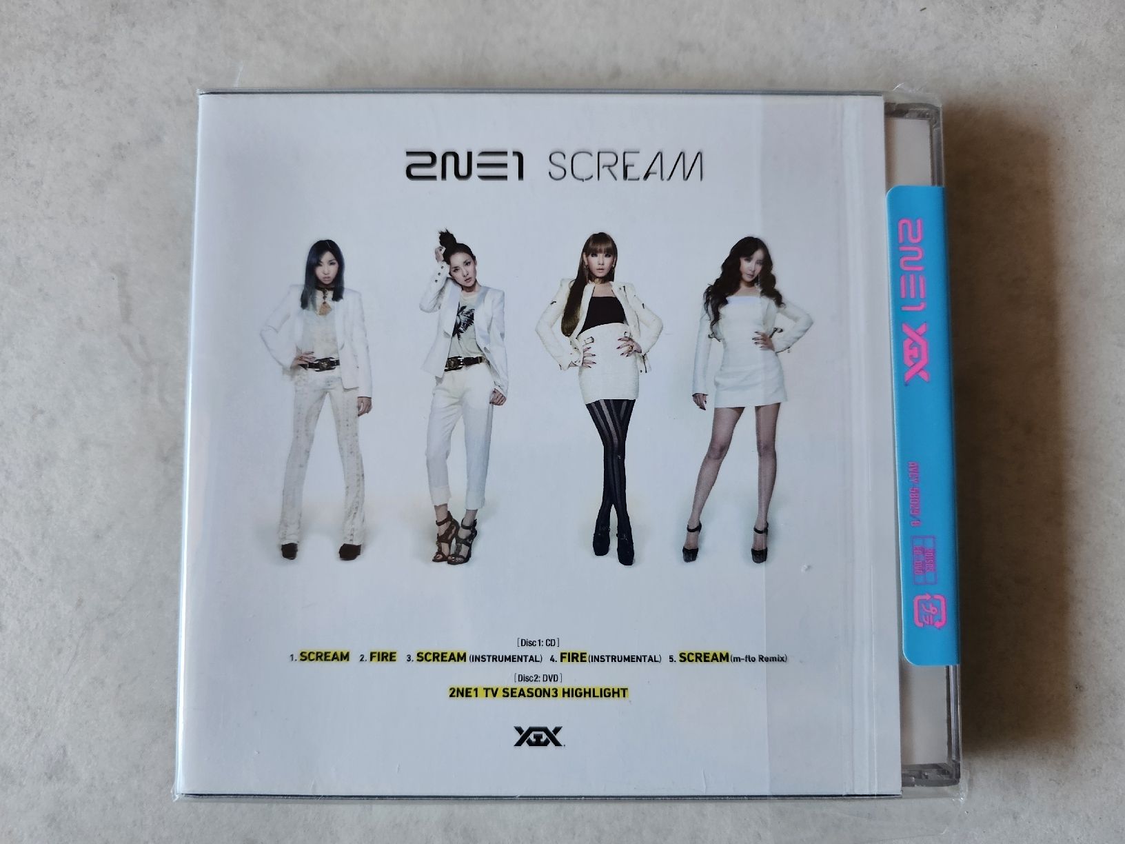 CD: 2NE1  -  Go Away  /  Fabrikneu CD + DVD – Nuovo e nell'imballaggio originale da Schneisingen venduto da backstore24 1