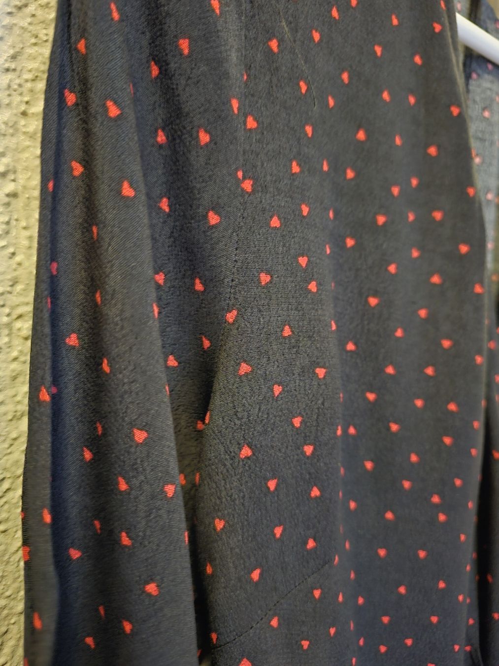 H&M Kleider: H&M Wickel-Kleid mit Herzchenmuster, Grösse M – Neu (gemäss Beschreibung) aus Bern von Oscarella 4
