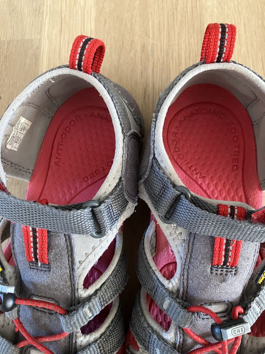 Keen Scarpe per ragazzi: Sandales Keen 36 – Usato da Epalinges venduto da Tosca20 1