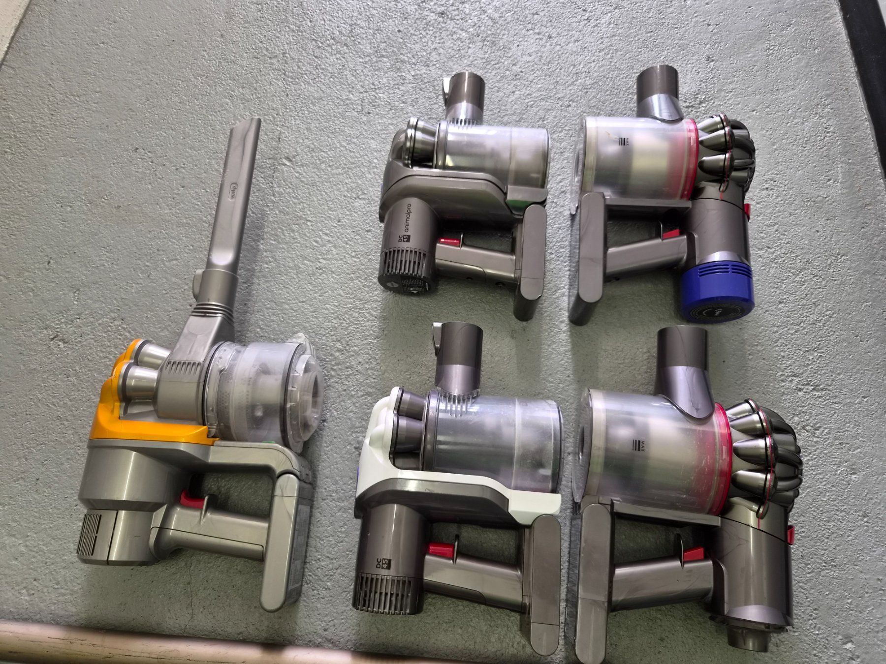 Dyson Staubsauger & Zubehör: Dyson diverse Modele – Gebraucht aus Domat Ems von tchnesa 5