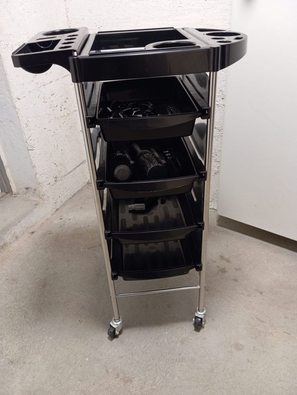 Tavoli da trucco: Chariot pour coiffeuse – Usato da Bienne venduto da tamsel02