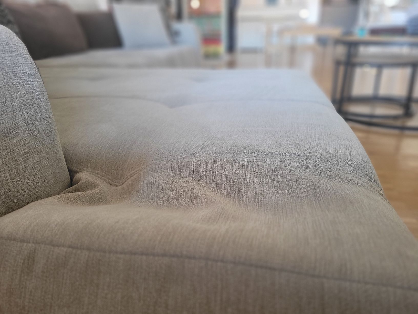 Sofas: Grosses Ecksofa mit Bettfunktio – D'occasion à Wallisellen par Alina_v8c6 4