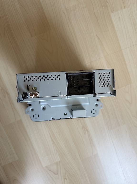 Radio: VW Caddy Originalradio MIB2 inkl. ISO Adapter – Usato da Weiach venduto da Simonf02 3
