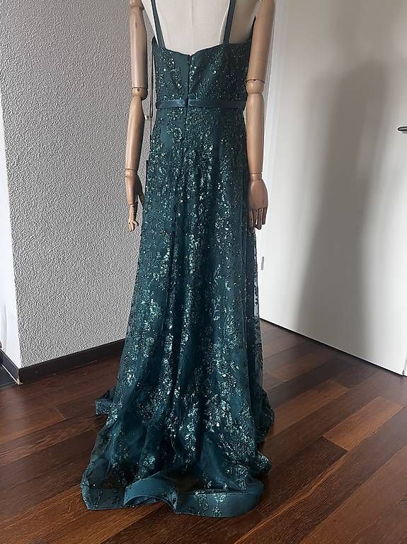 Vestiti: Abendkleid  – Usato da Winterthur venduto da Anjarys