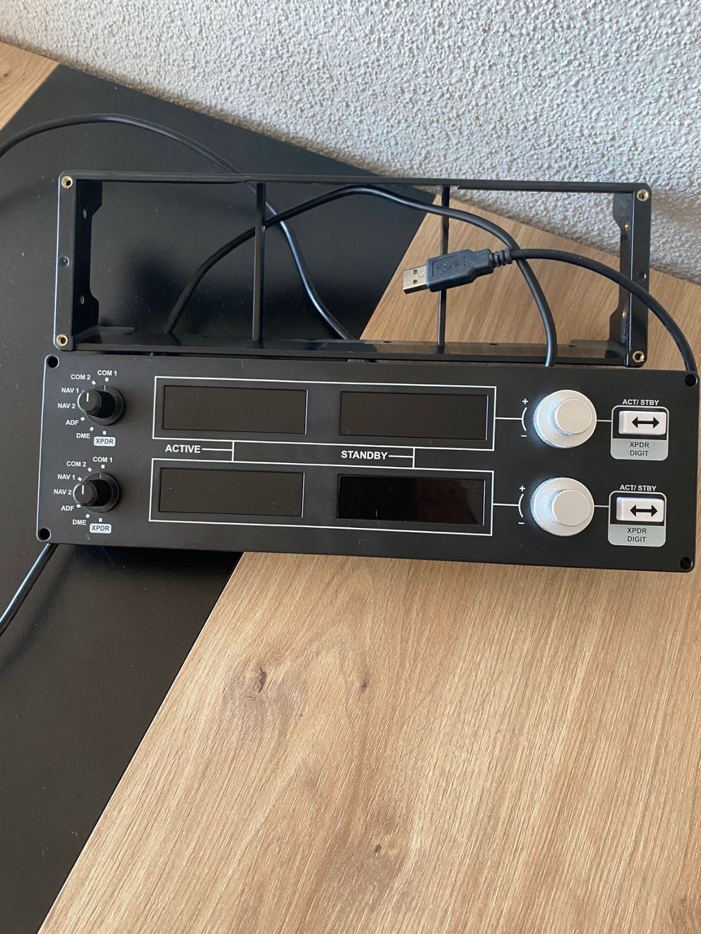 Saitek Controller: SAITEK Radio Panel – Usato da Hägglingen venduto da 66m_6hg9