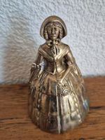 Cloche de table en laiton fille ancien A2